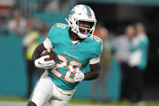 Titans vs. Dolphins prop picks