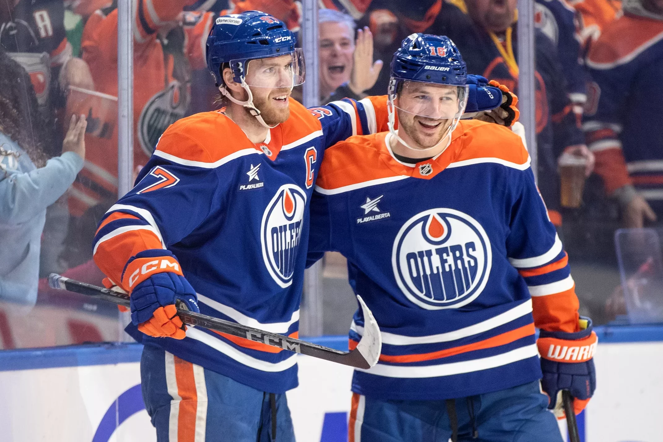 Back McDavid and the Oilers on Wednesday night. Photo by Jason Franson/CP.