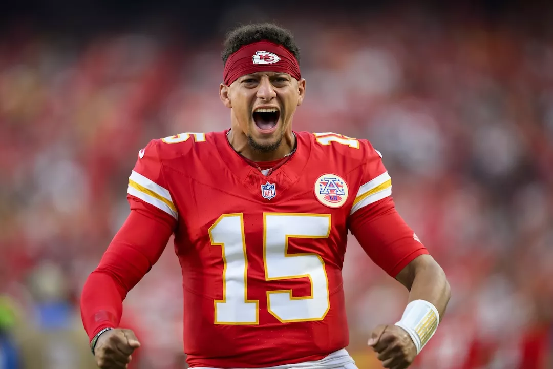 Patrick Mahomes and the Kansas City Chiefs battle the Philadelphia Eagles. Photo by Reed Hoffmann/AP,